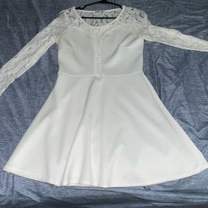 White, Lace Long-Sleeve Dress